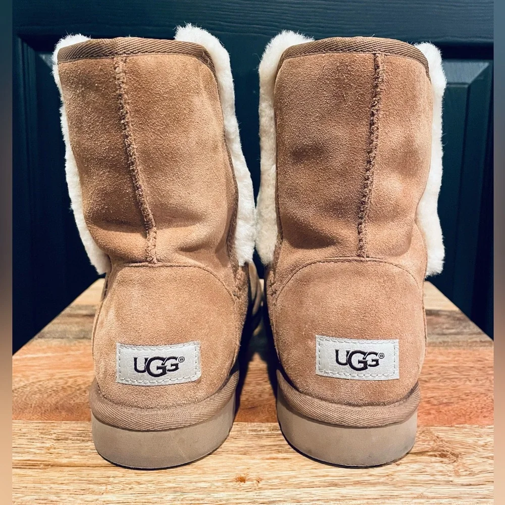 UGG Caitlin short sherpa Boots Booties 9 - Picture 7 of 7
